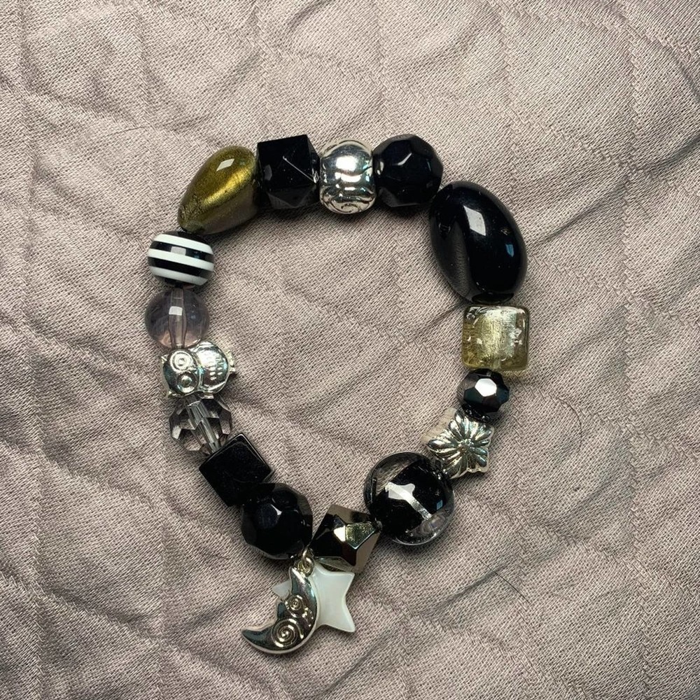 5/ $25 Avon Black Faux Stone & Silver-Tone Celestial Owl Stretch Charm Bracelet
